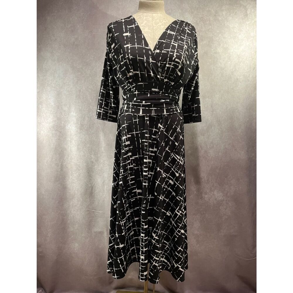 Karina Easy Dress Black & White Geometric Faux Wrap Midi size M/L